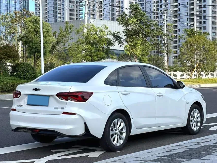 2023 Chevrolet Monza 1.5L 113HP L4 6DCT,autocango,china used car exporter,china ev exporter,chinese used car exporter,chinese used ev exporter