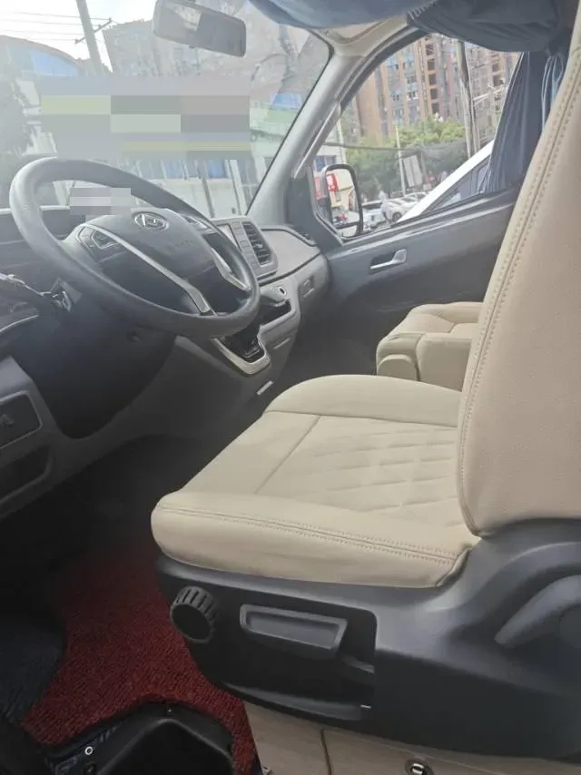 2021 MAXUS V80 RV 2.0T 139HP L4 6AMT,autocango,china used car exporter,china ev exporter,chinese used car exporter,chinese used ev exporter