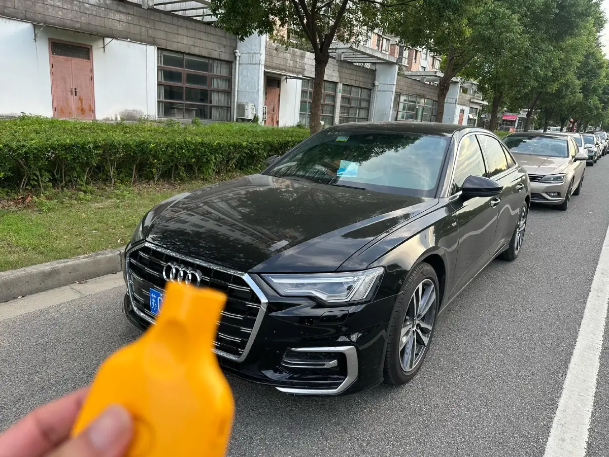 2024 Audi A6L 2.0T 190HP L4 7DCT