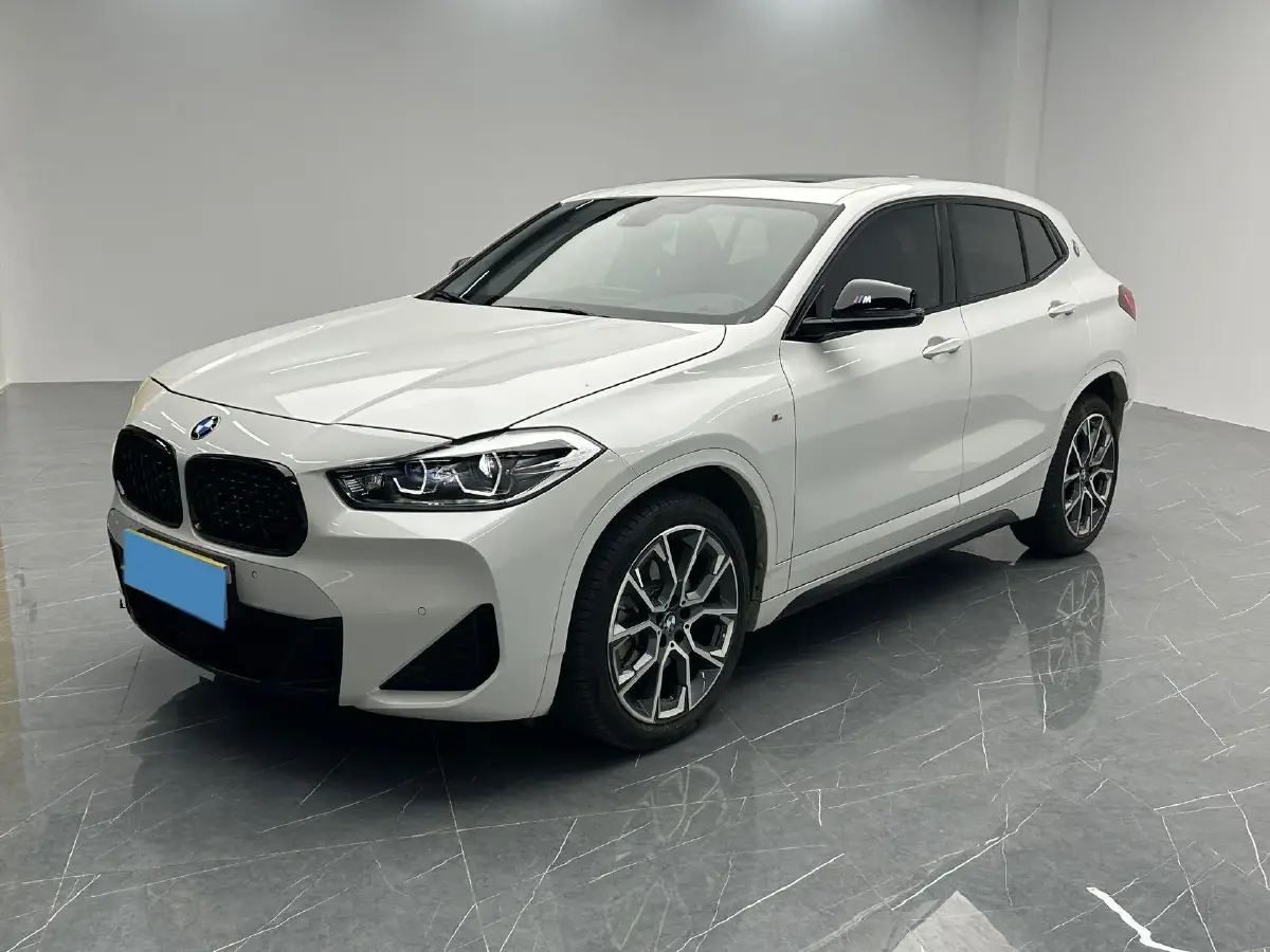 2022 BMW X2 2.0T 192HP L4 7DCT