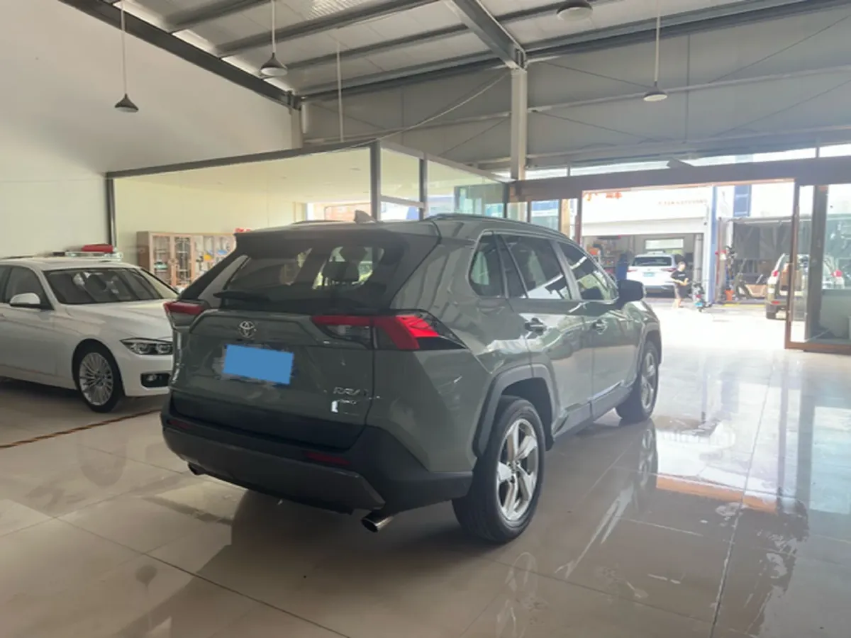 2020 Toyota RAV4 2.0L 171HP L4 CVT,autocango,china used car exporter,china ev exporter,chinese used car exporter,chinese used ev exporter
