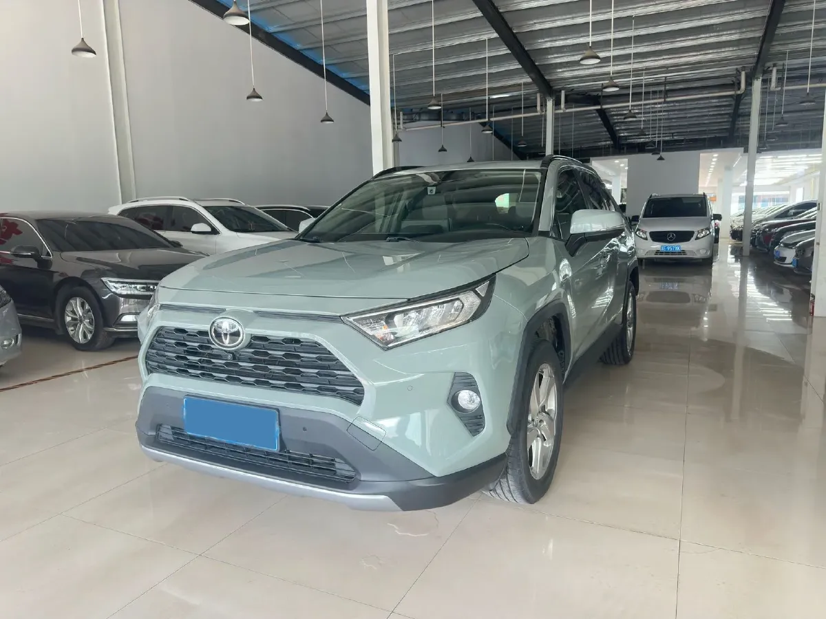 2020 Toyota RAV4 2.0L 171HP L4 CVT,autocango,china used car exporter,china ev exporter,chinese used car exporter,chinese used ev exporter
