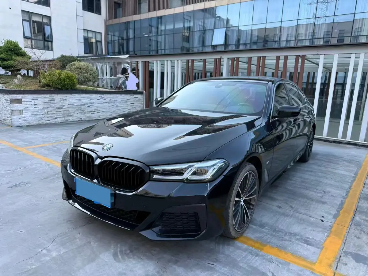 2021 BMW 5 Series 2.0T 252HP L4 8AT