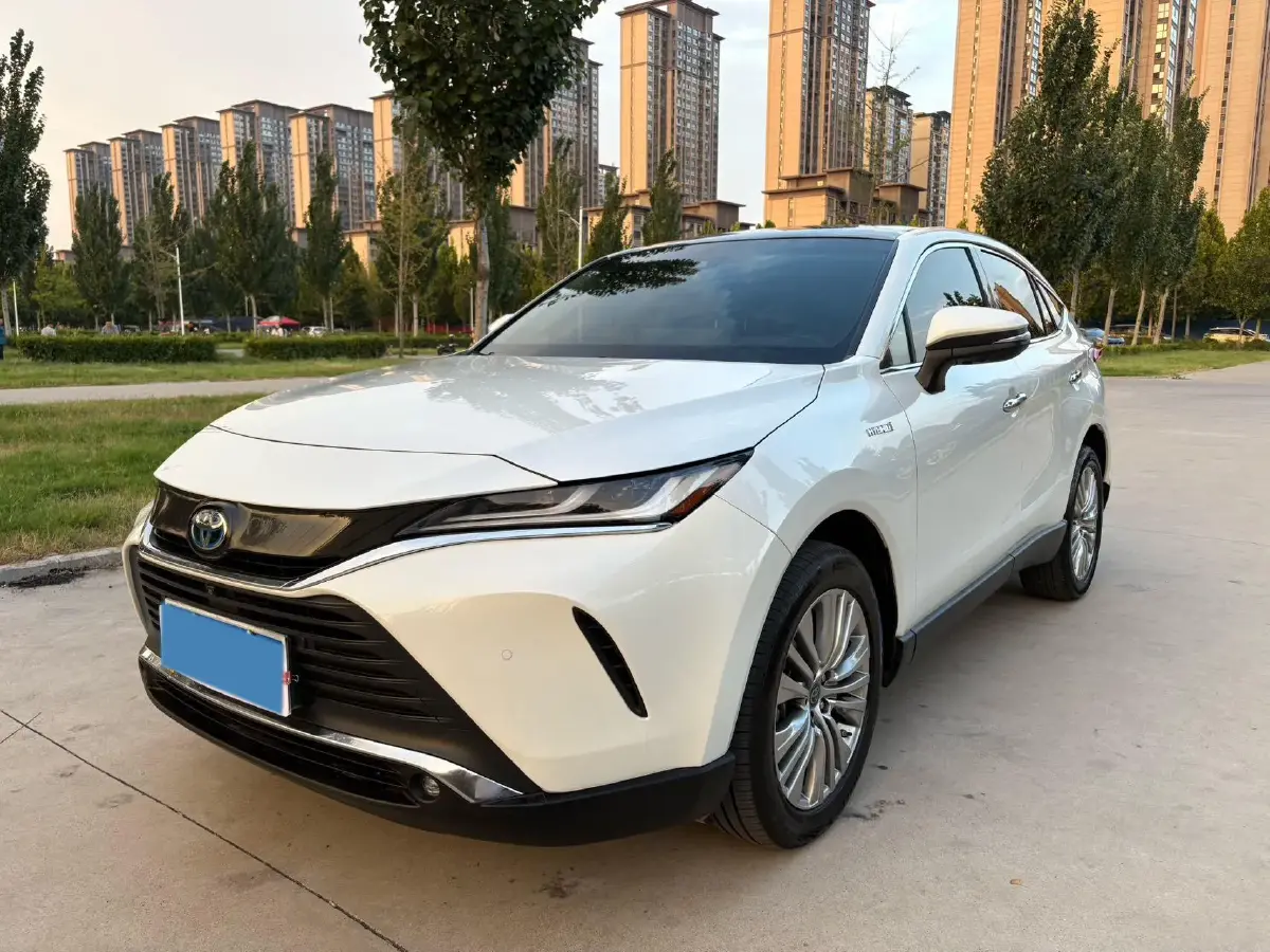 2022 Toyota Harrier 2.5L 178HP L4 E-CVT Hybrid