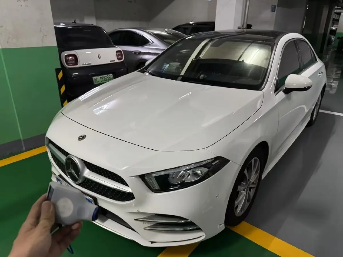 2020 Mercedes-Benz A Class 1.3T 163HP L4 7DCT