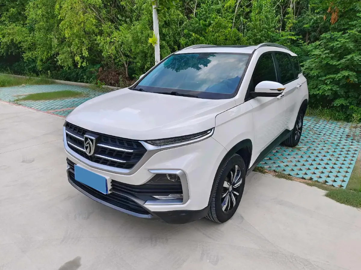 2019 BaoJun 530 1.5T 151HP L4 CVT