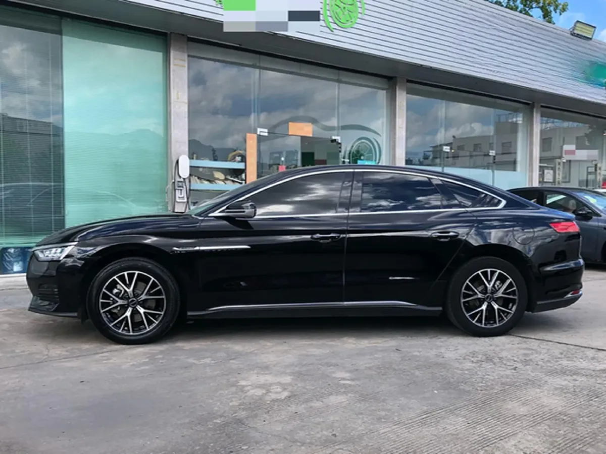 2022 BYD e9 BEV 63.36KWH,autocango,china used car exporter,china ev exporter,chinese used car exporter,chinese used ev exporter