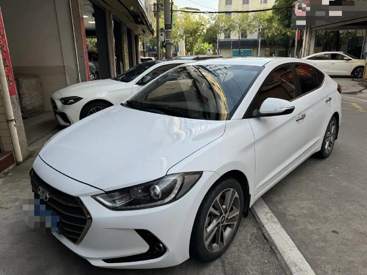 2016 Hyundai Elantra 1.6L 130HP L4 6AT