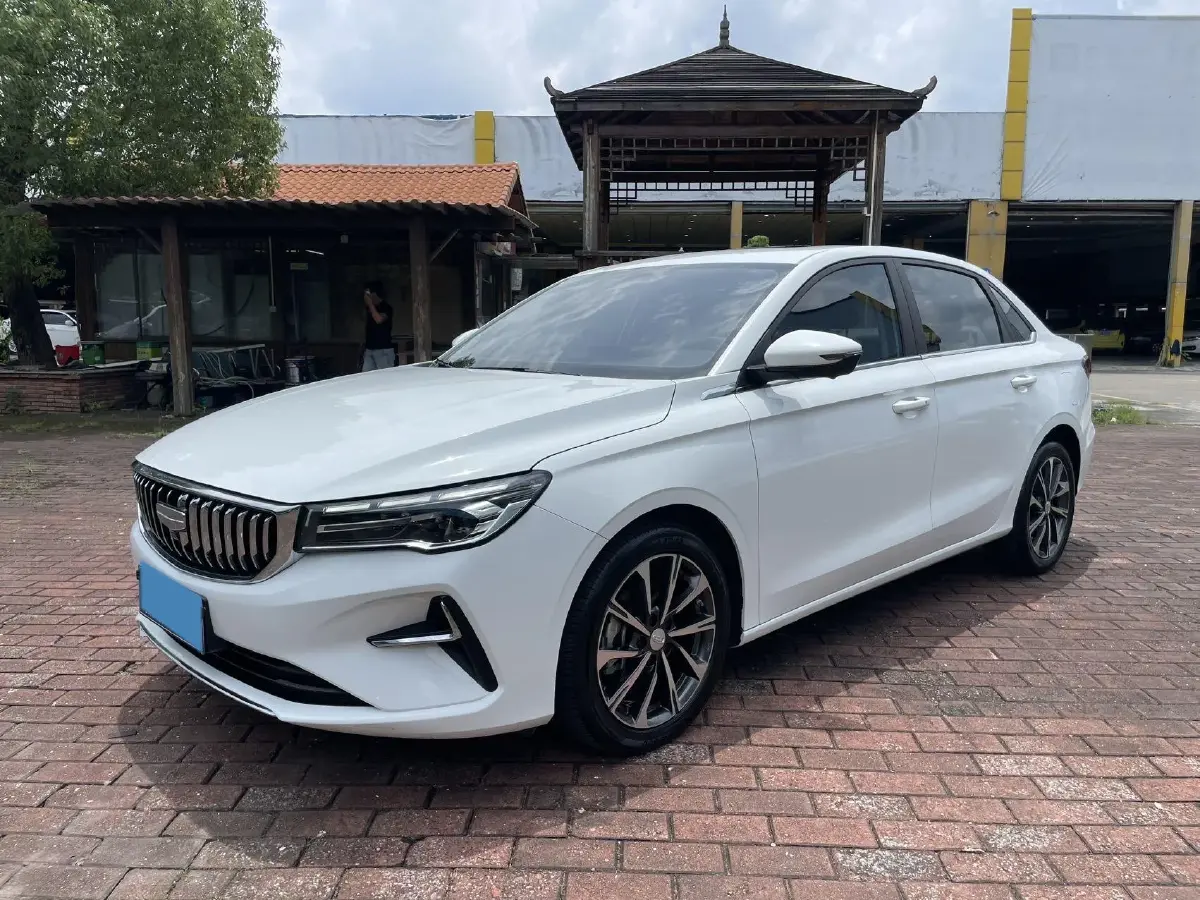 2025 Geely Emgrand 1.5L 127HP L4 CVT