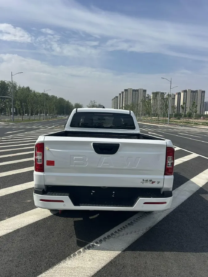 2023 BAW Calorie 2.0L 144HP L4 5MT,autocango,china used car exporter,china ev exporter,chinese used car exporter,chinese used ev exporter