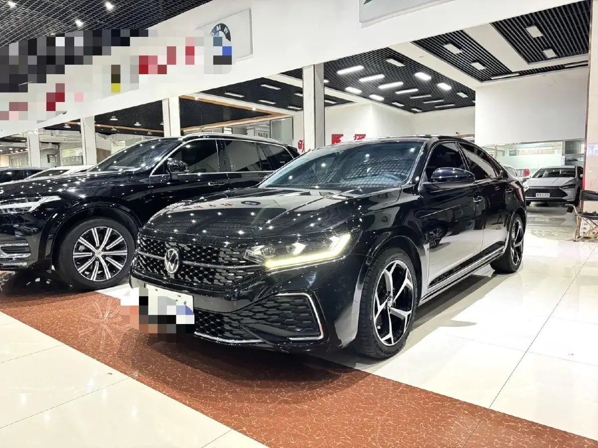 2023 Volkswagen Passat 2.0T 186HP L4 7DCT