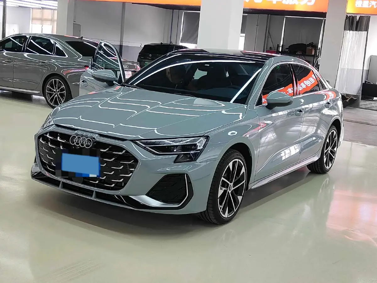 2025 Audi A3 1.5T 160HP L4 7DCT