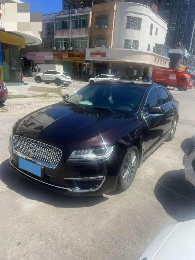 2019 Lincoln MKZ 2.0T 196HP L4 6AT