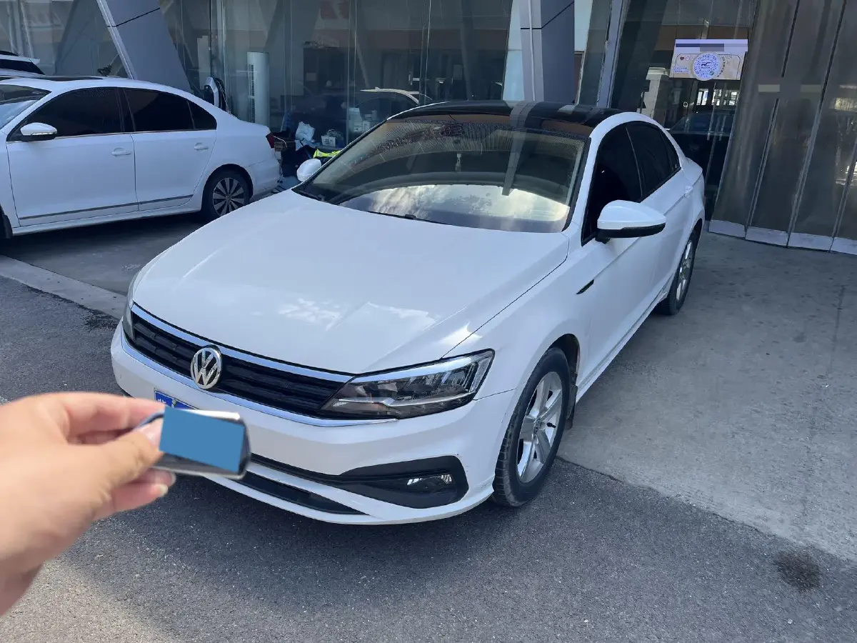 2021 Volkswagen Lamando 1.4T 131HP L4 7DCT