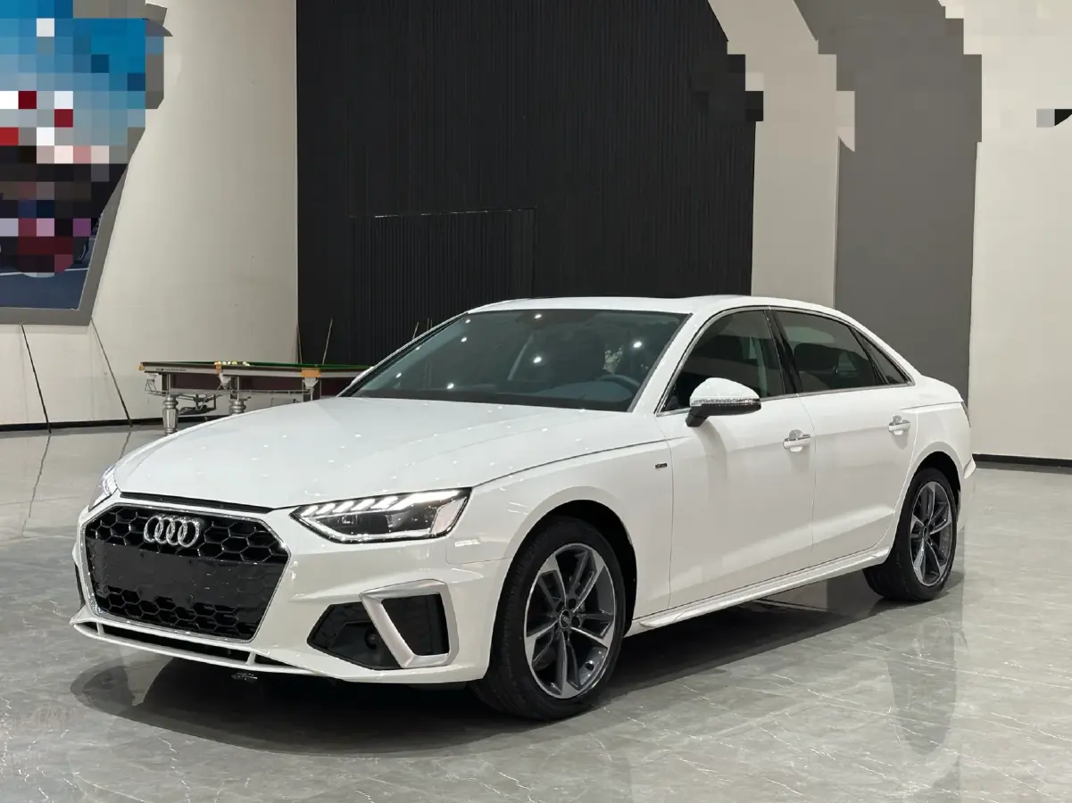 2024 Audi A4L 2.0T 190HP L4 7DCT