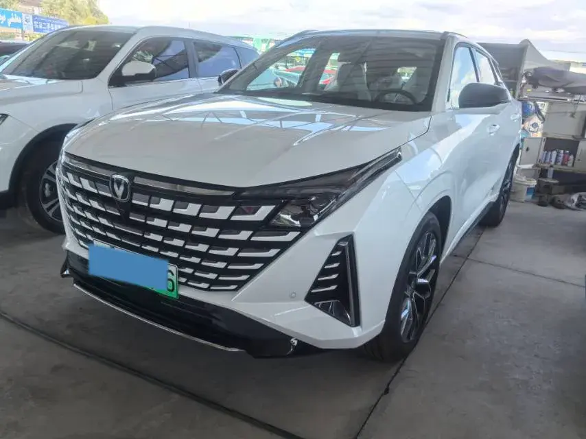2025 ChangAn UNI-Z 1.5L 98HP L4 E-CVT PHEV