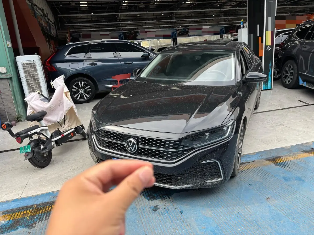 2021 Volkswagen Passat 2.0T 186HP L4 7DCT