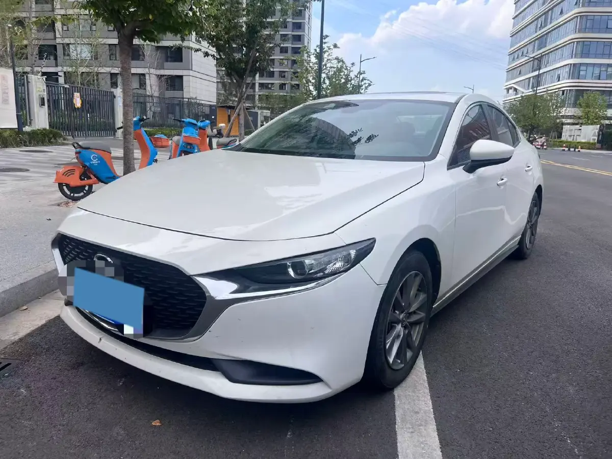 2020 Mazda 3 Axela 1.5L 117HP L4 6AT