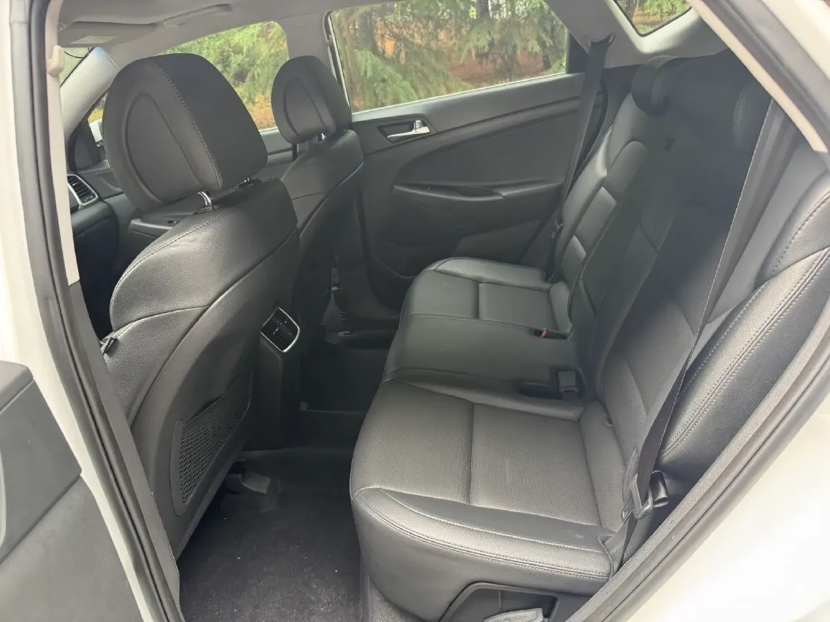 2015 Hyundai Tucson 1.6T 177HP L4 7DCT,autocango,china used car exporter,china ev exporter,chinese used car exporter,chinese used ev exporter