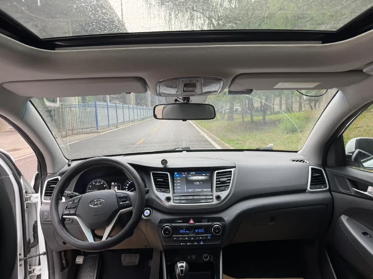 2015 Hyundai Tucson 1.6T 177HP L4 7DCT,autocango,china used car exporter,china ev exporter,chinese used car exporter,chinese used ev exporter