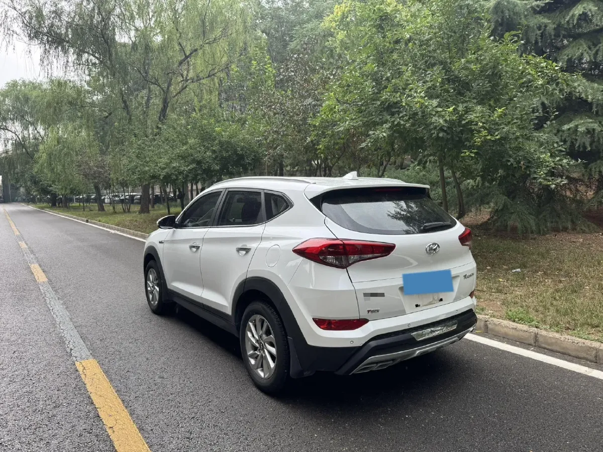 2015 Hyundai Tucson 1.6T 177HP L4 7DCT,autocango,china used car exporter,china ev exporter,chinese used car exporter,chinese used ev exporter