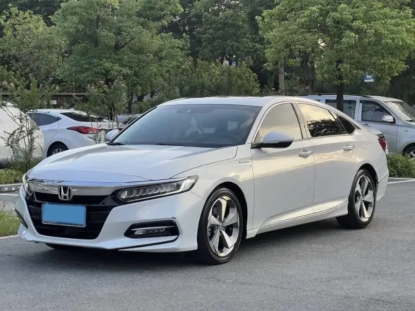 2021 Honda Accord 2.0L 146HP L4 E-CVT Hybrid