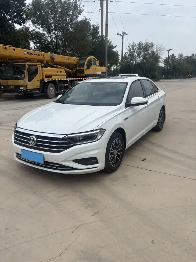2019 Volkswagen Sagitar 1.4T 150HP L4 7DCT