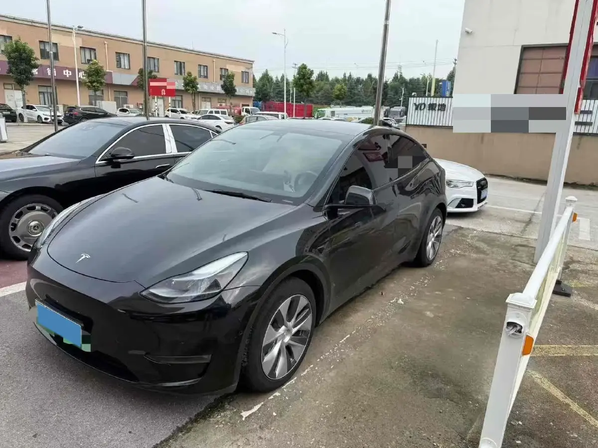 2021 Tesla Model Y BEV 60KWH