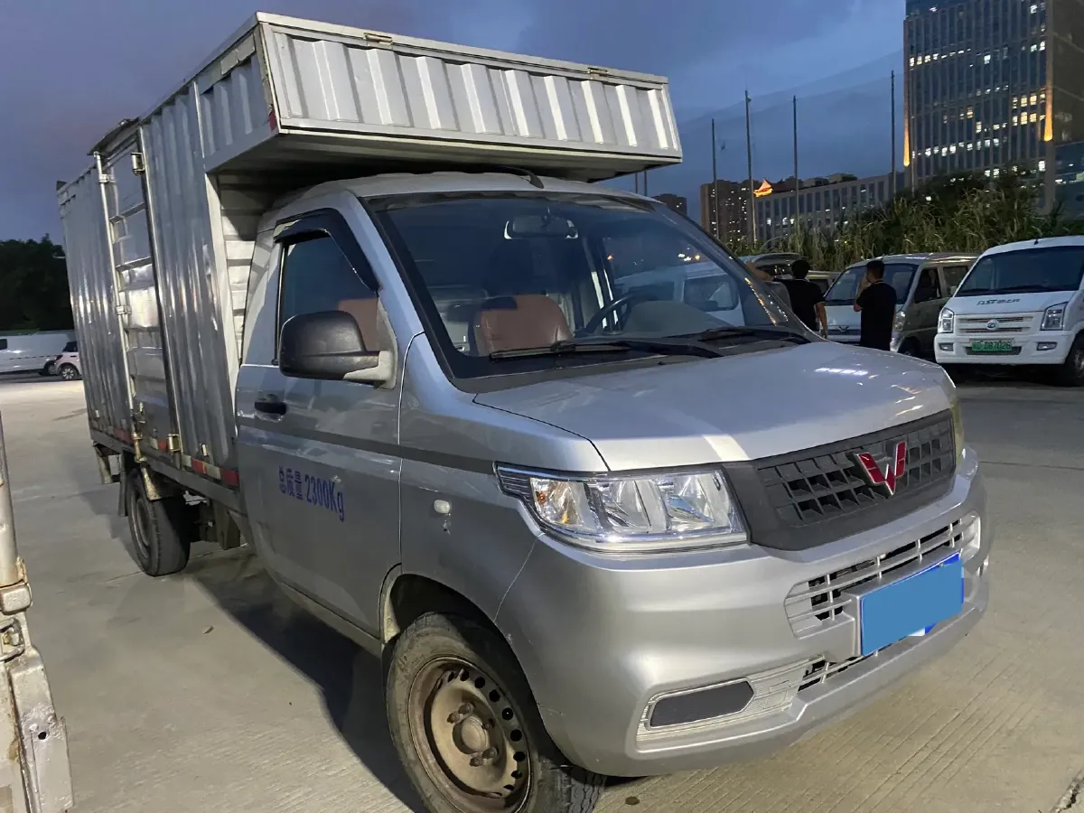 2020 WuLing RongGuang New Truck Special 1.8L 125HP L4 5MT,autocango,china used car exporter,china ev exporter,chinese used car exporter,chinese used ev exporter