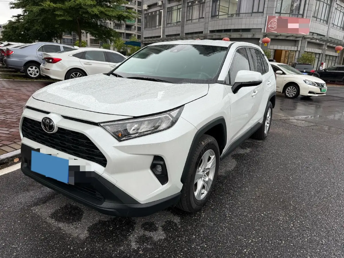 2024 Toyota RAV4 2.0L 171HP L4 CVT