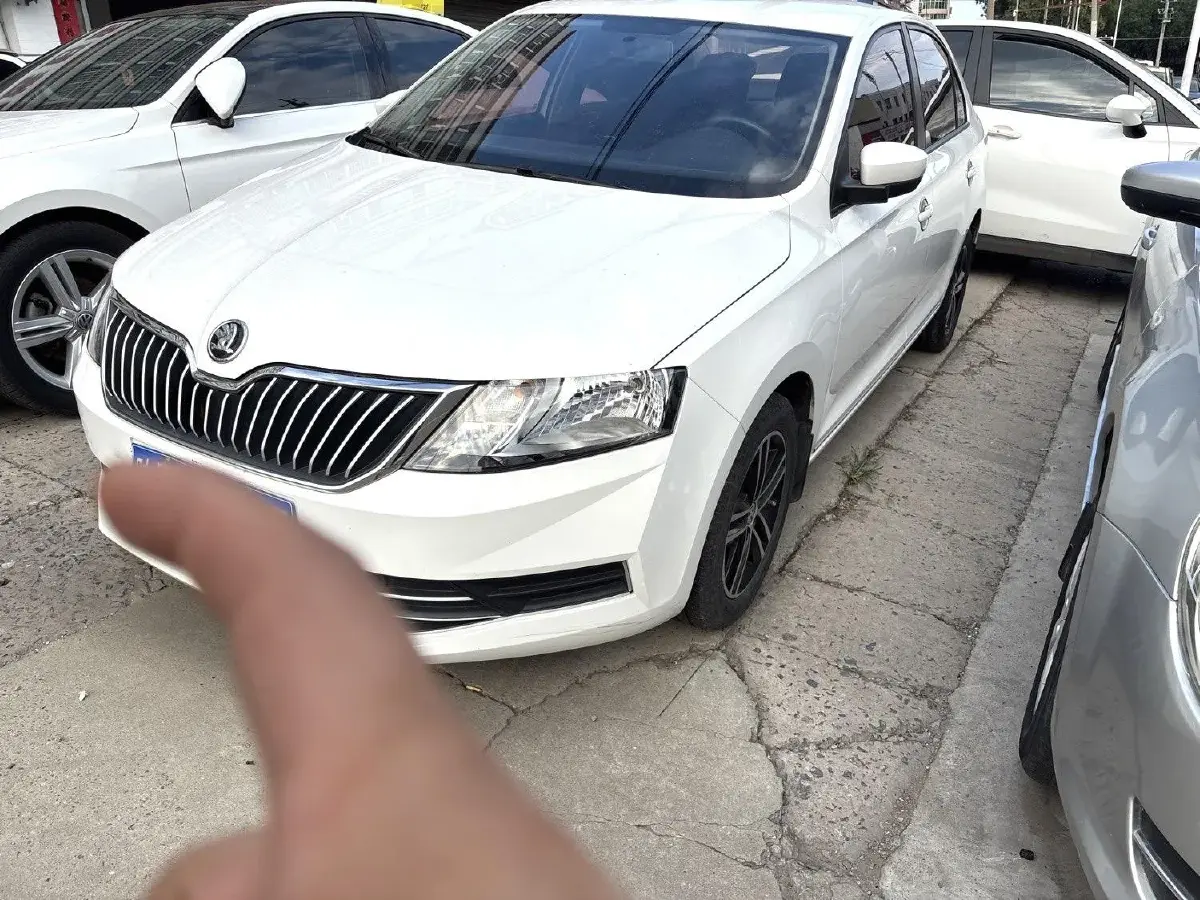 2018 Skoda Rapid 1.4L 90HP L4 5MT