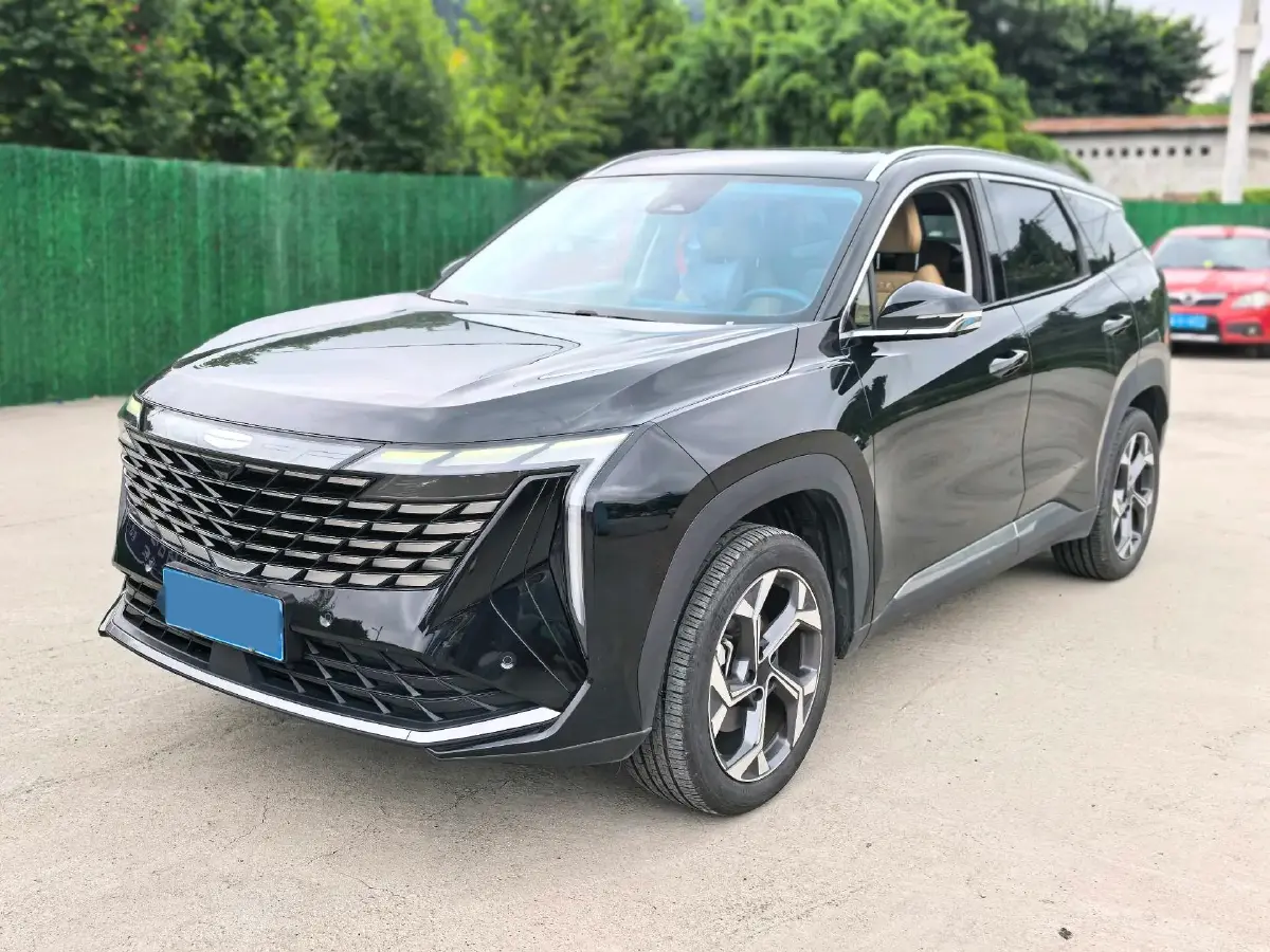 2023 Geely StarRay 1.5T 181HP L4 7DCT