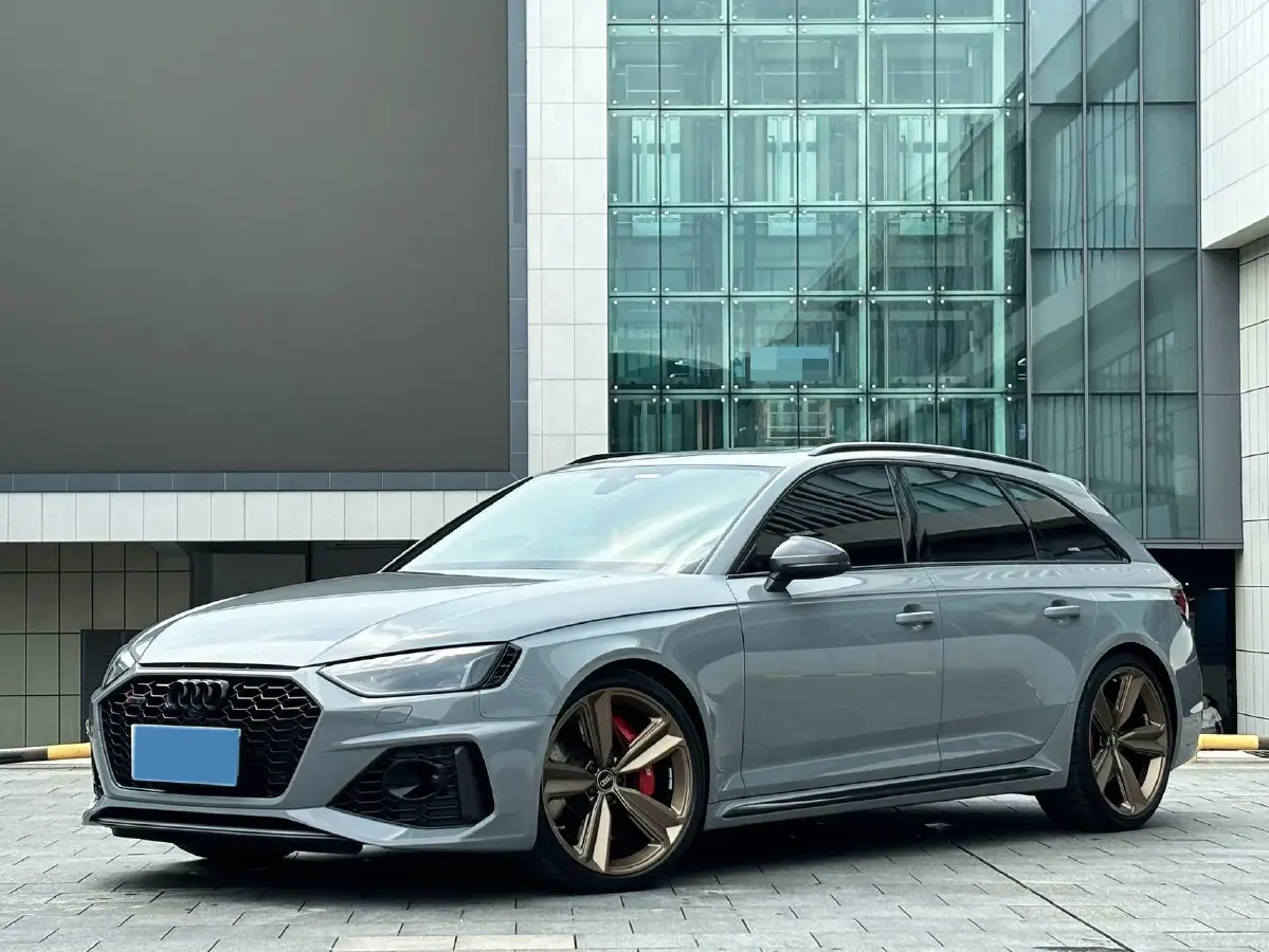 2021 Audi RS 4 2.9T 450HP V6 8AT
