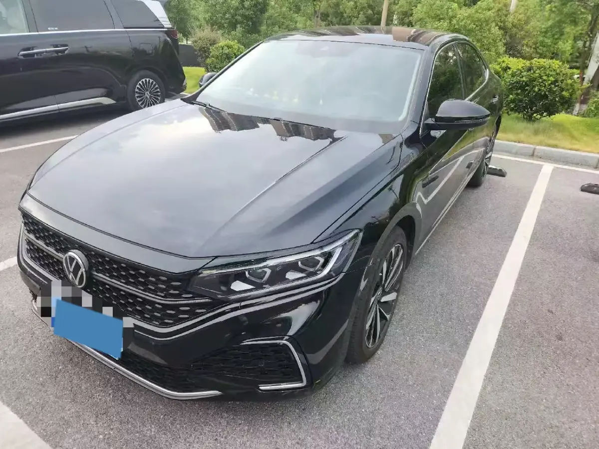 2022 Volkswagen Passat 2.0T 186HP L4 7DCT