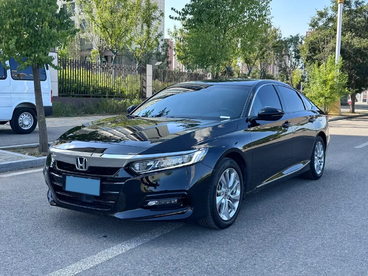 2021 Honda Accord 1.5T 194HP L4 CVT