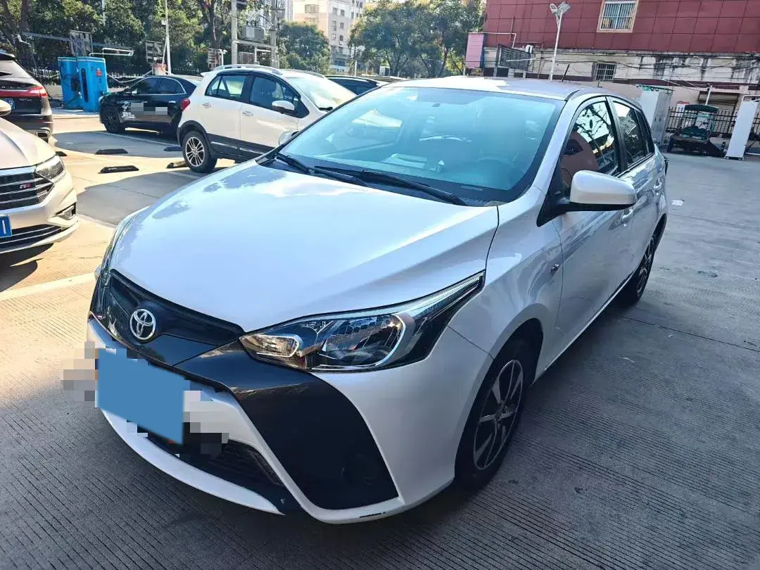 2017 Toyota Yaris L 1.5L 107HP L4 CVT