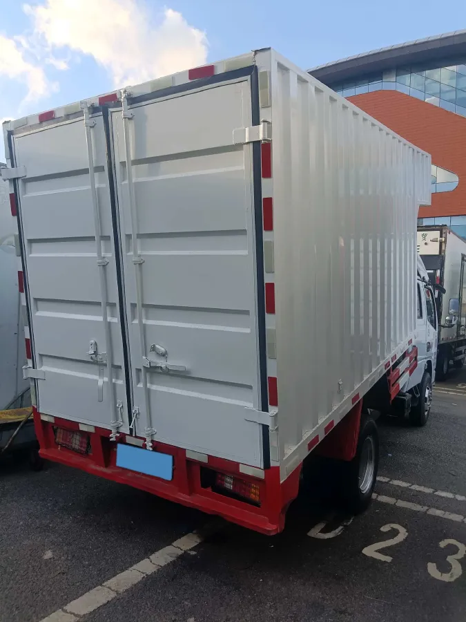 2013 DongFeng Aeolus S30 1.6L 106HP L4 5MT,autocango,china used car exporter,china ev exporter,chinese used car exporter,chinese used ev exporter