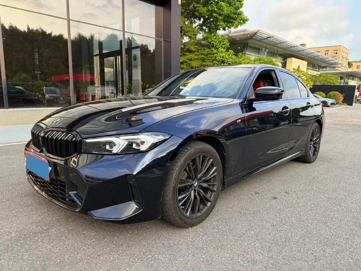 2024 BMW 3 Series 2.0T 184HP L4 8AT