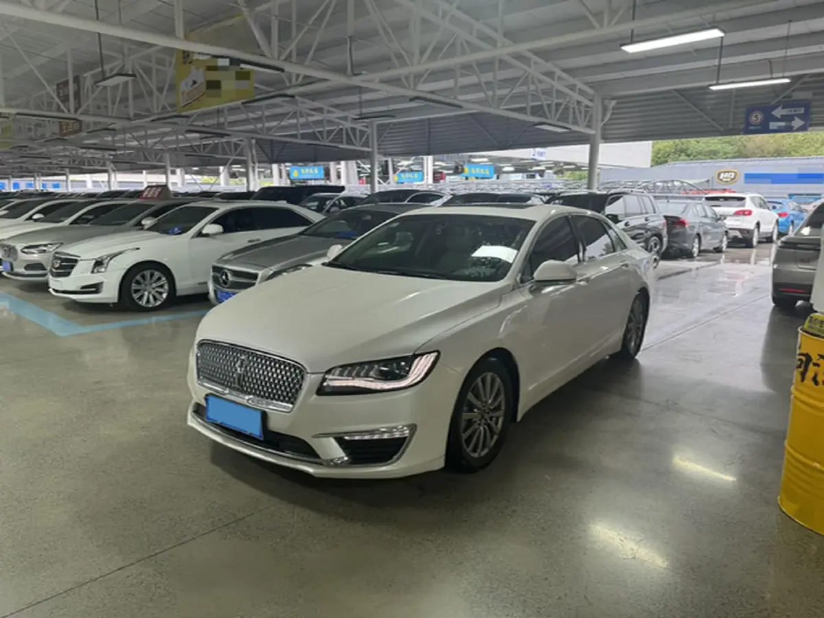 2018 Lincoln MKZ 2.0T 203HP L4 6AT