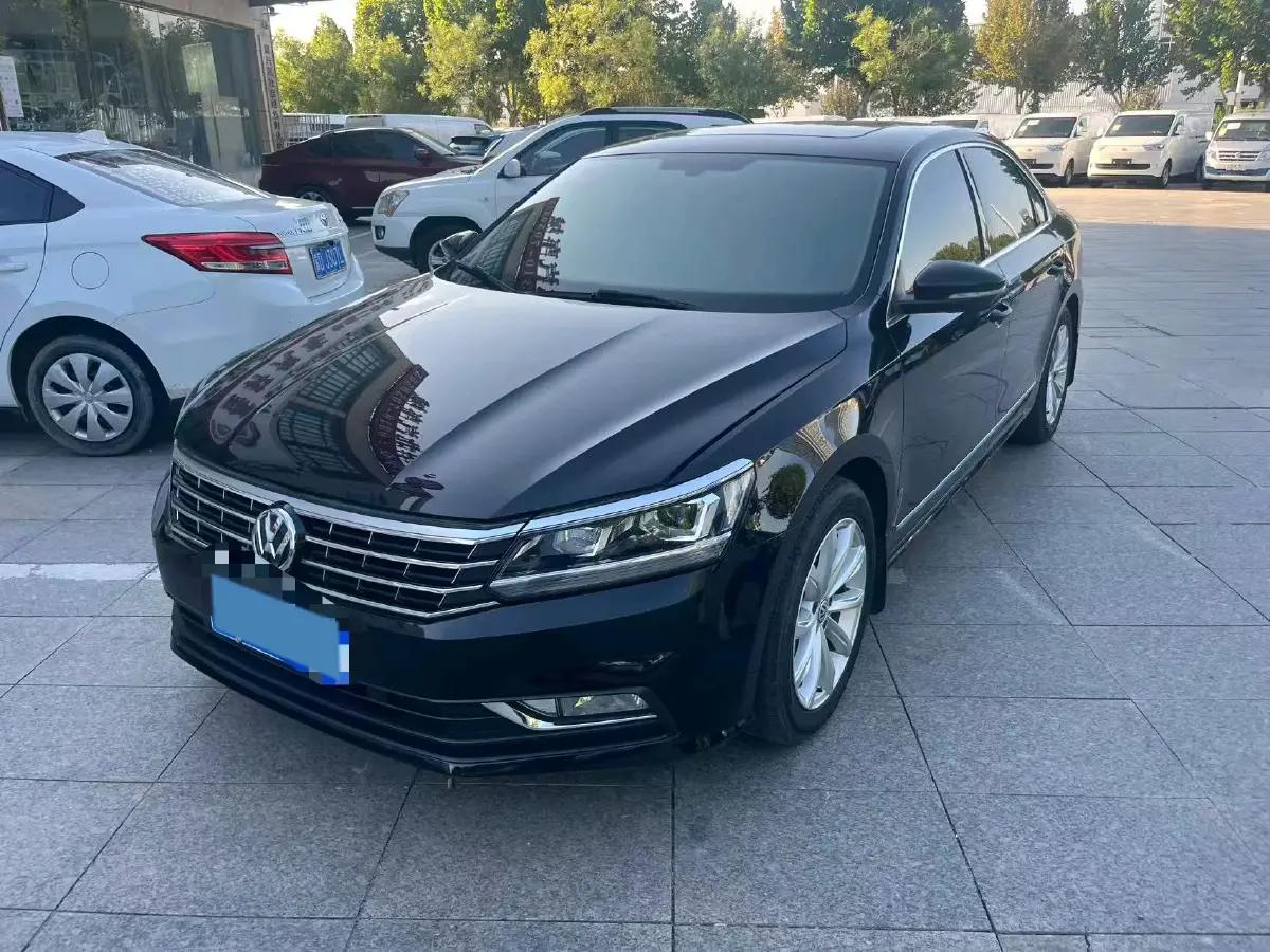 2017 Volkswagen Passat 1.8T 180HP L4 7DCT