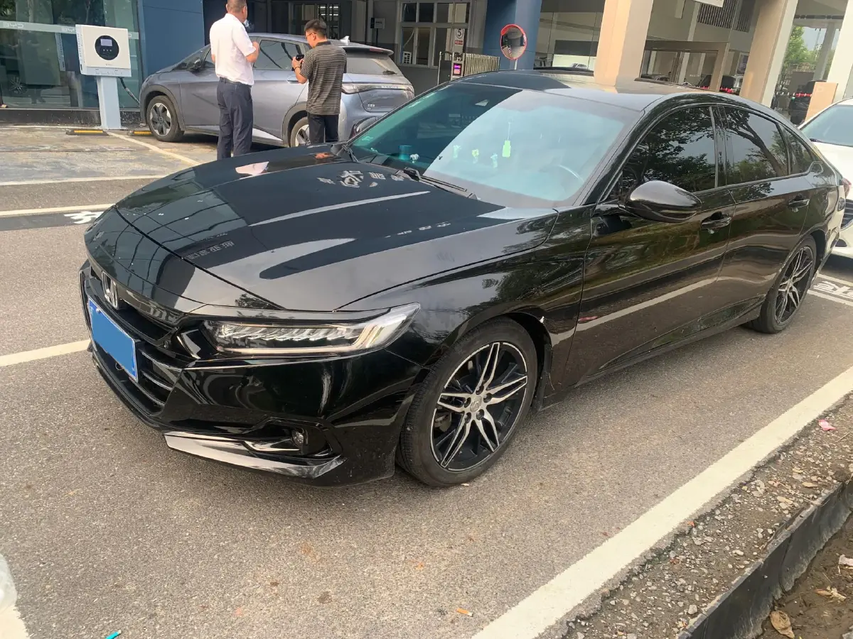 2022 Honda Accord 1.5T 194HP L4 CVT