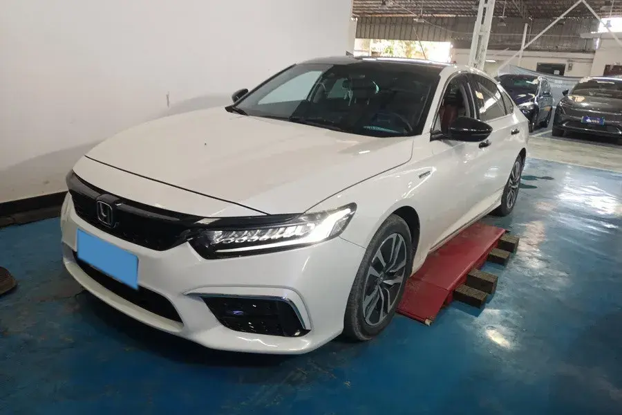 2019 Honda Inspire 2.0L 146HP L4 E-CVT Hybrid