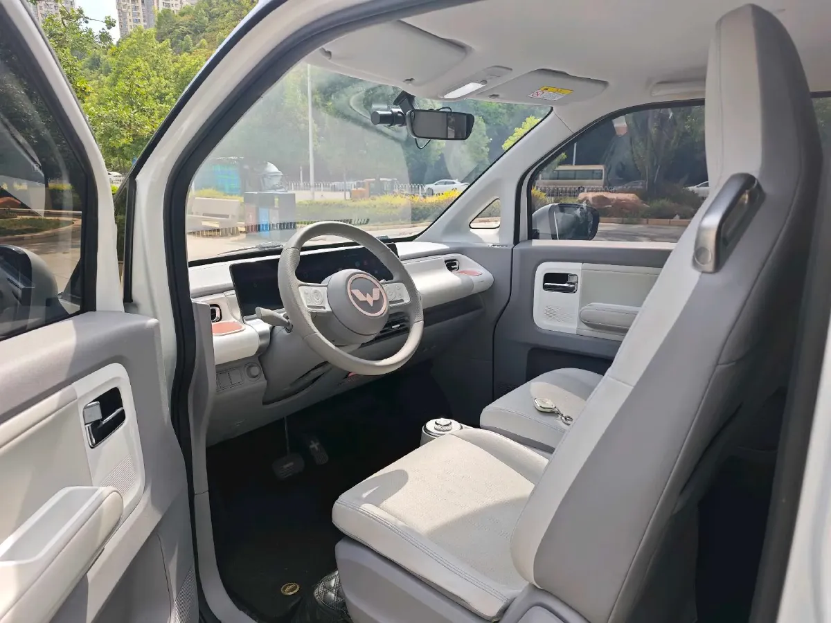 2023 WuLing Air ev BEV 28.4KWH,autocango,china used car exporter,china ev exporter,chinese used car exporter,chinese used ev exporter