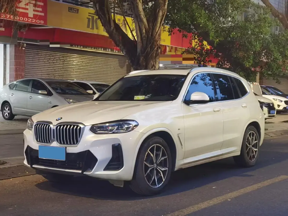 2022 BMW X3 2.0T 184HP L4 8AT
