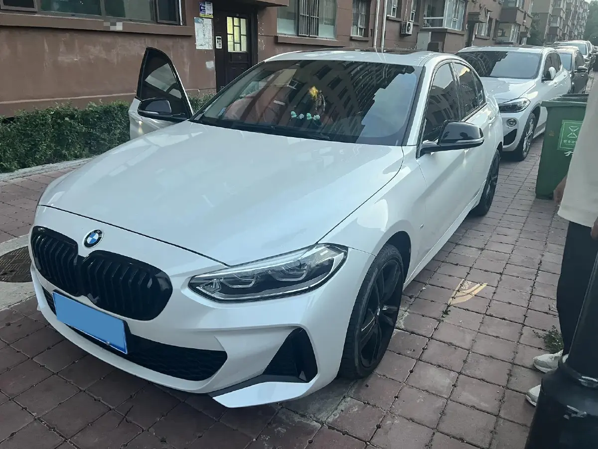2021 BMW 1 Series 2.0T 192HP L4 7DCT