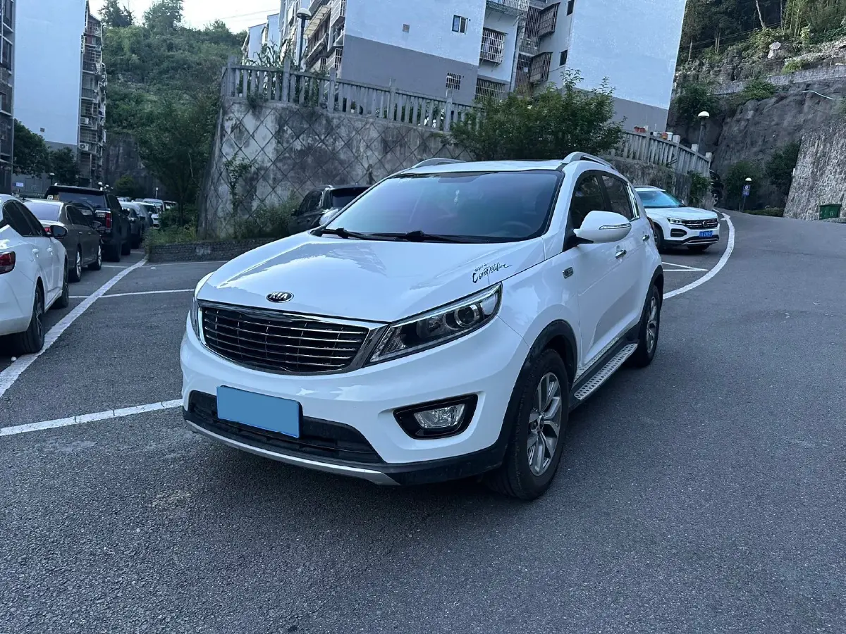 2016 Kia Sportage R 2.0L 165HP L4 6AT