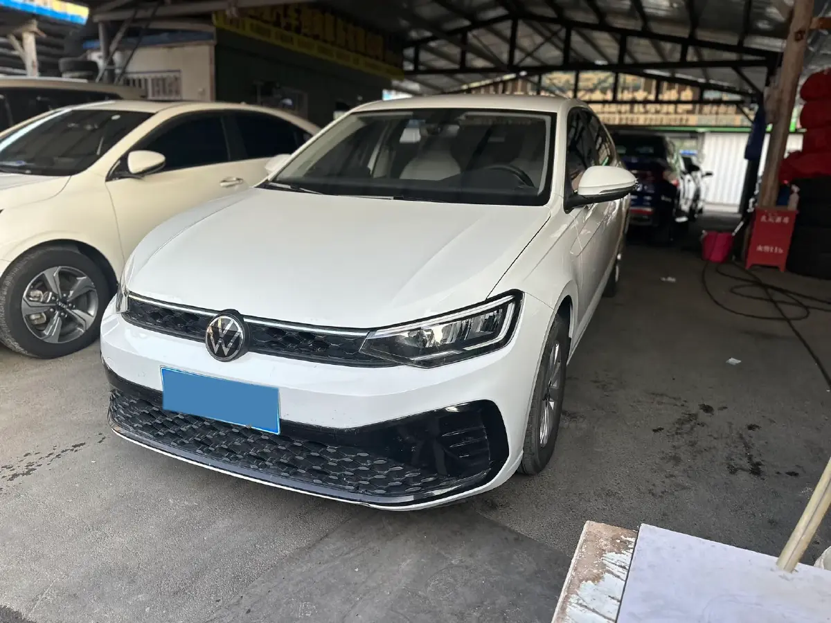 2025 Volkswagen Lavida 1.5L 110HP L4 6AT