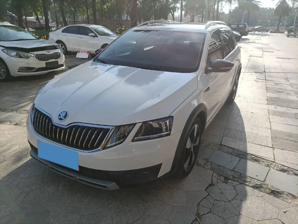 2019 Skoda Octavia 1.4T 150HP L4 7DCT