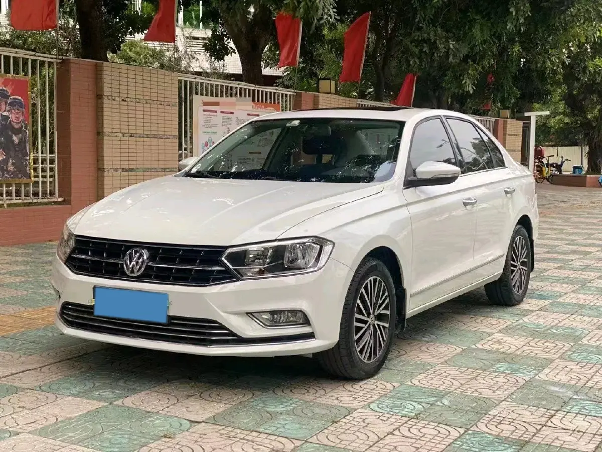 2018 Volkswagen Bora 1.5L 110HP L4 5MT