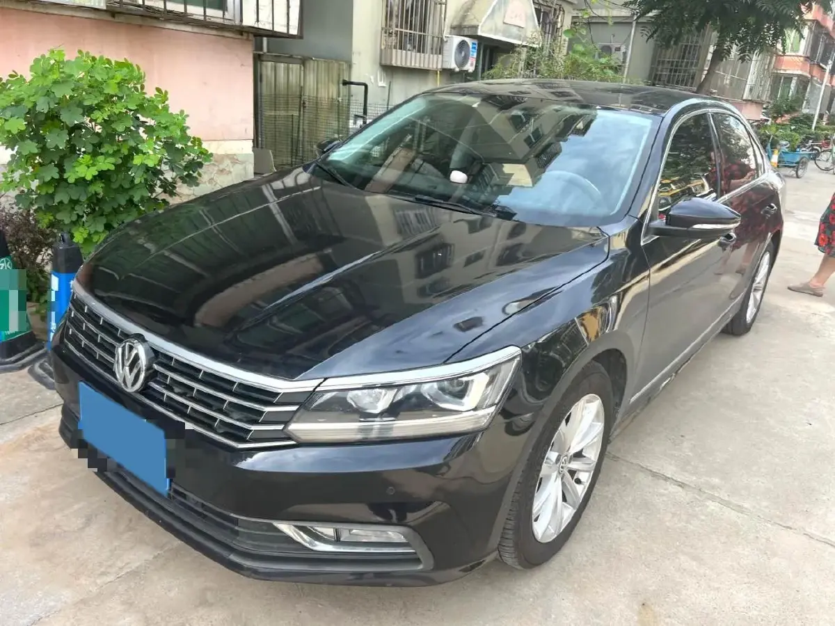 2017 Volkswagen Passat 1.8T 180HP L4 7DCT